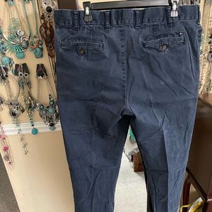 Tommy Hilfiger mens dark blue khakis size 38/34. Lots of life left in these